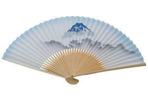 Blauer Sensu Fächer mit Mount Fuji Motiv.